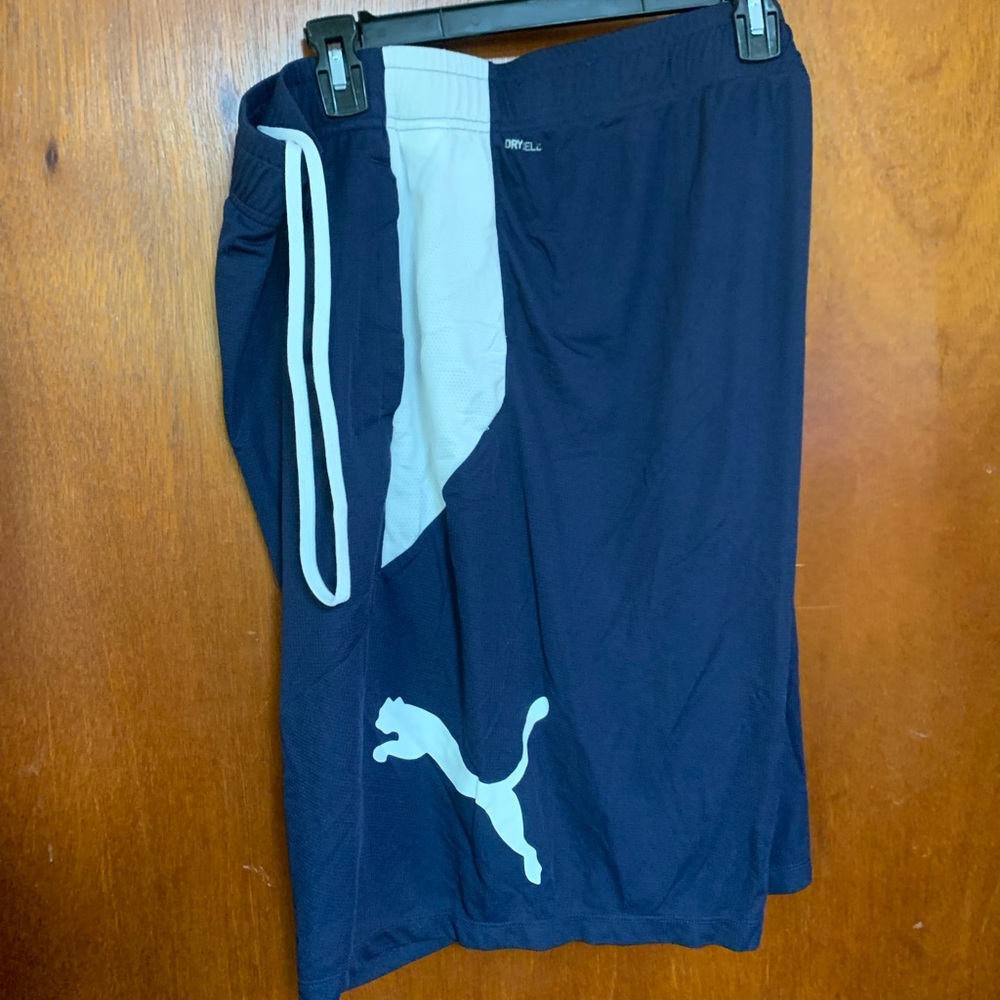 Men’s 3X blue white Puma athletic shorts.